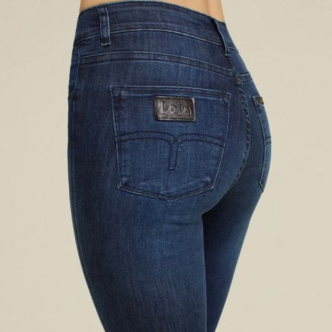 Lois jeans selges! 60 % avslag, kun kr 640,-