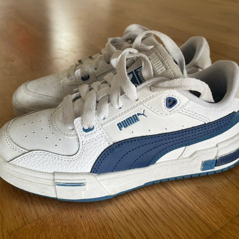 Puma sneakers str 37