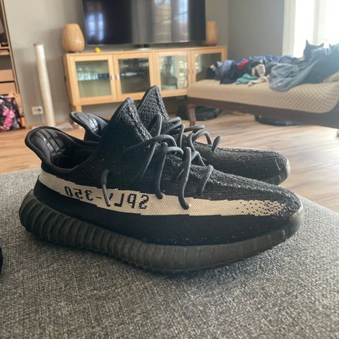 Yeezy Oreo