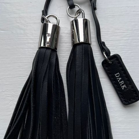 Dark leather twin tassels fra Dark department - ikke brukt - sort lær