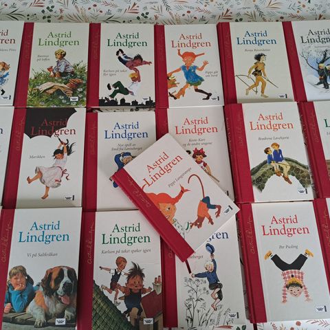 Bok serie av Astrid Lindgren med autograf