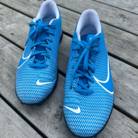 Nike fotballsko str 41