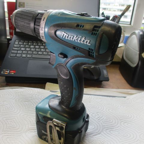 MAKITA 14.4V Drill+Batteri-----kr. 400.-SOLGT