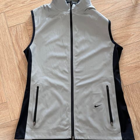 Nike Reflex vest