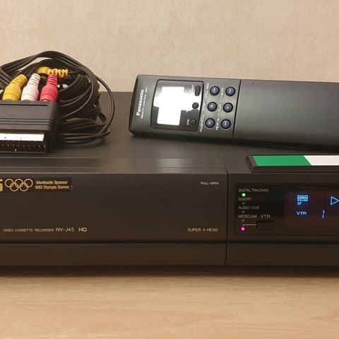 Panasonic PAL/SECAM/NTSC 4.43 VHS videospiller NV-J45EO