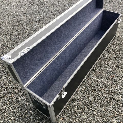 Lang Flight Case for stativ og kabler eller annet