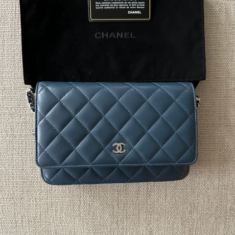 Chanel Wallet on chain