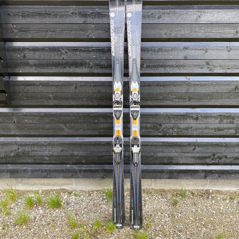 DYNASTAR Contact Ultimate Technology ski selges!