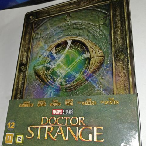 Doctor Strange, på Blu-ray metalbox selges