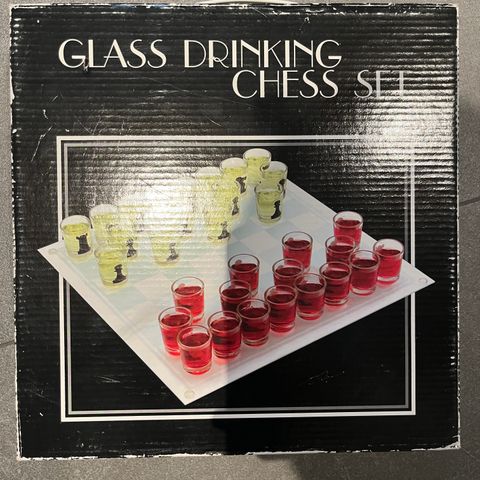 Sjakkbrett drinking game i glass