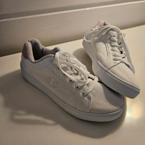 Champion sneakers
