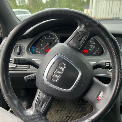 Audi A6  2006 Sline ratt