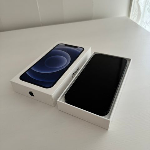 iPhone 12 svart