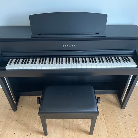 Yamaha CLP-775B Elektrisk piano m/Krakk