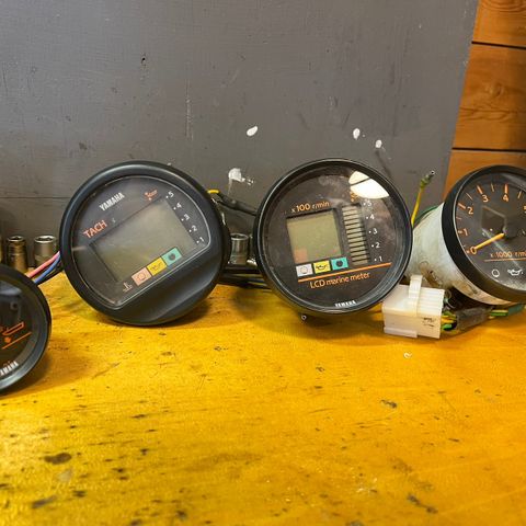 Yamaha instrumenter/tachometer/turteller/tilt-trim-meter