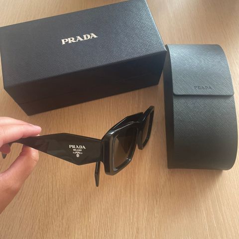 PRADA solbriller