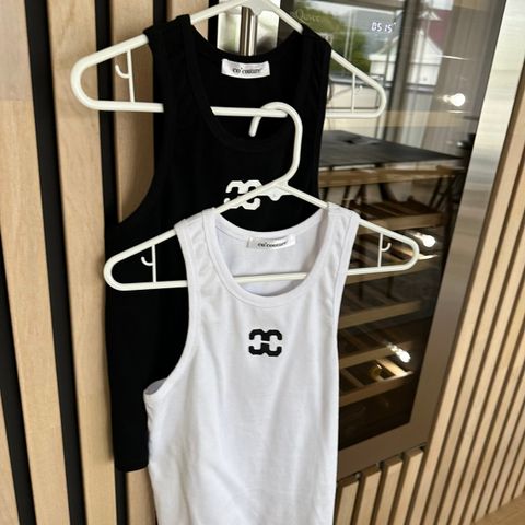 Gestuz logo tank top x2