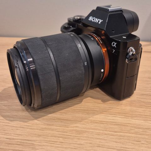 Sony a7 systemkamera med kitlinse 28-70mm