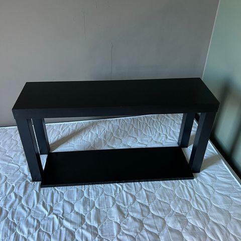 Tv bord fra IKEA
