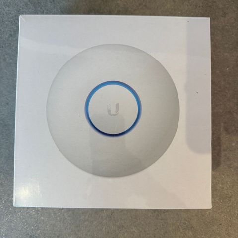 Ubiquiti UniFi UAP-NANOHD Aksesspunkt - Uåpnet