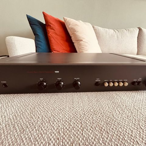 NAD 1000 forforsterker / preamp