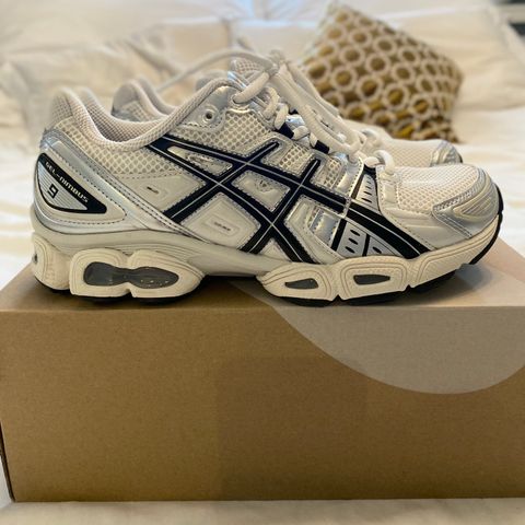 Helt nye Asics Gel-Nimbus 9 str. 40,5