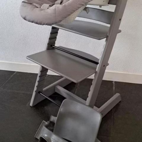 Komplett storm grey stokke tripp trapp stol