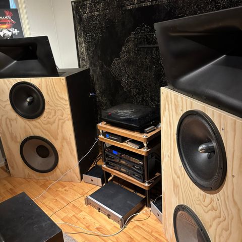 Crown, JBL, AE stereo selges