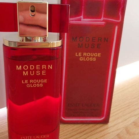 Estee L modern muse Rouge Gloss