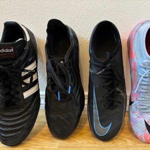 Adidas og Nike fotballsko str 42 2/3 - 43