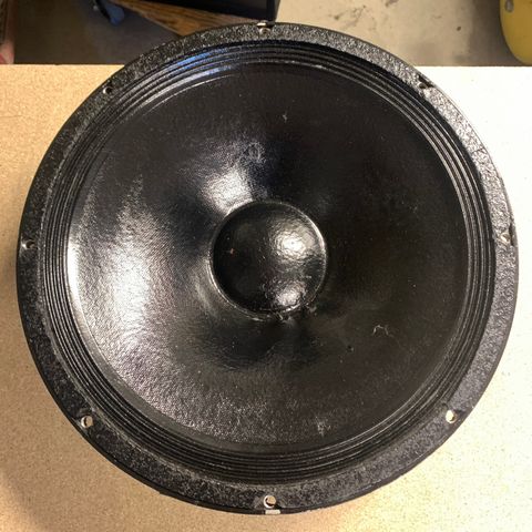 Peavey Black Widow 15” (1505 8ohm)