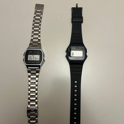 2x Casio klokker nærmest ubrukt selges billig