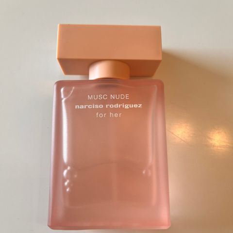 Parfyme, Musc  nude, narciso rodriguez for her 30 ml