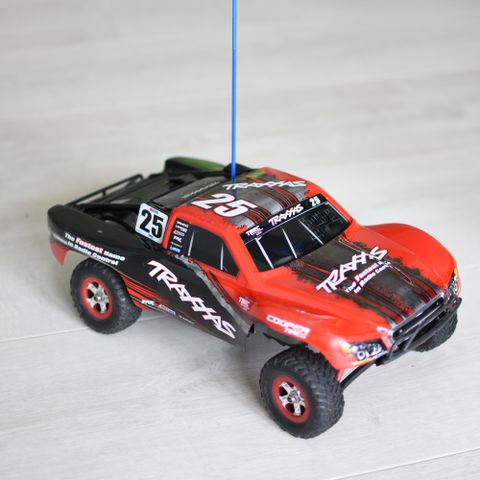 Traxxas Slash 4x4 1/16