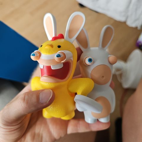 2 stk figurer fra rabbids