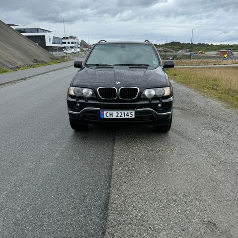 BMW  x5