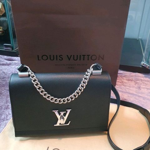 Louis Vuitton LockMe II BB