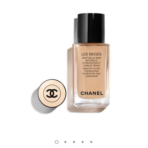 Chanel Les Beiges Healthy Glow and Longwear Foundation