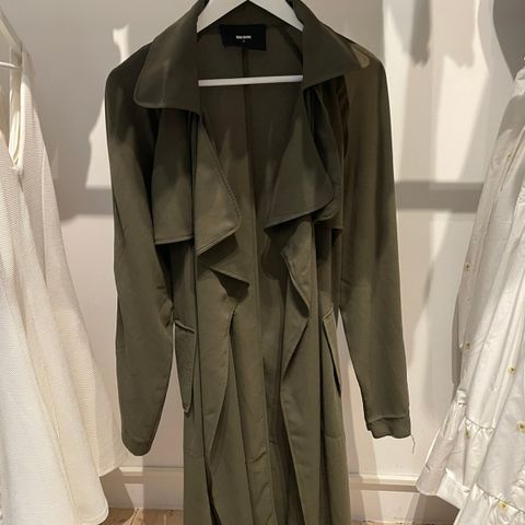 Trenchcoat S fra BikBok