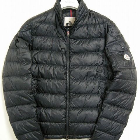 Moncler Lambot