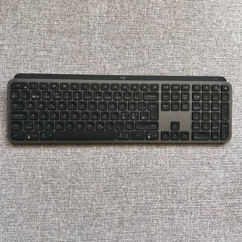 Logitech MX Keys Trådløst Tastatur (Graphite)