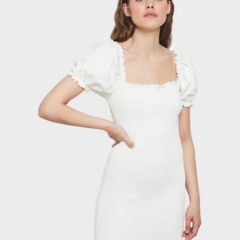 Hvit kjole. Str M