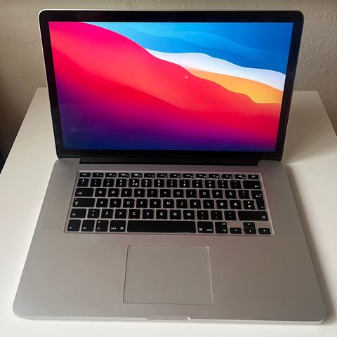 Apple Macbook Pro Retina 15, Mid 2015