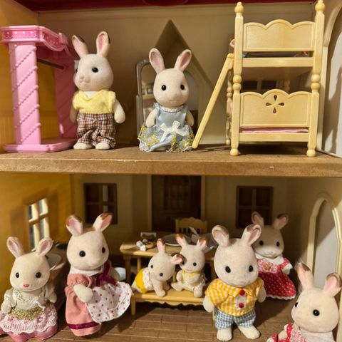 Sylvanian Families Dukkehus + Dyr