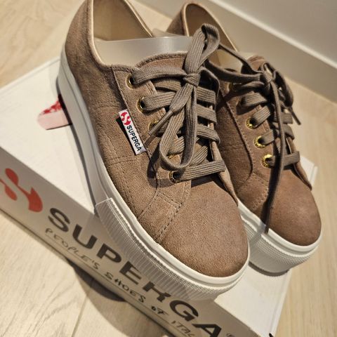 Superga sko