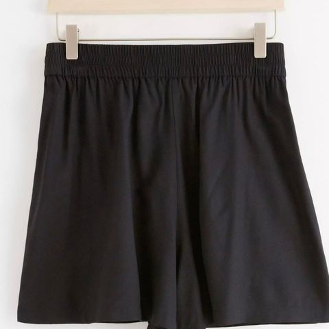 Lindex shorts sort