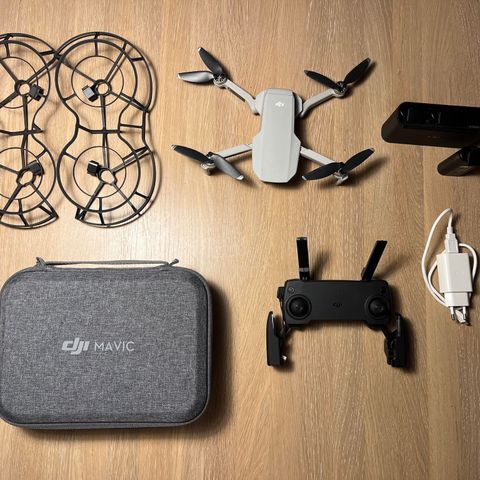 DJI Mavic Mini Drone Fly More Combo (hvit)