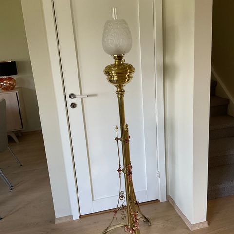 Antikk parafin stå lampe