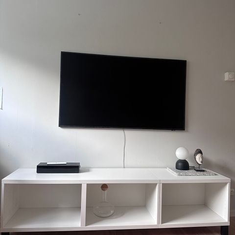 IKEA bestå tv-skjenk