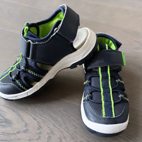 Superfit sandaler str 27